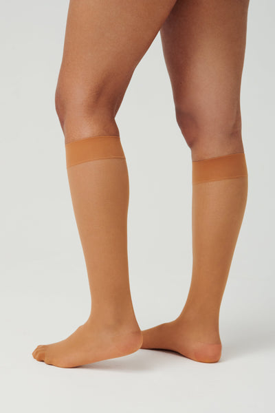 ITEM m6 Small‚shoe 4 - 6.5 / Almond (Sun Tan) Invisible Sheer Compression Knee Highs