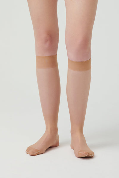 ITEM m6 Small‚shoe 4 - 6.5 / Ivory Invisible Sheer Compression Knee Highs