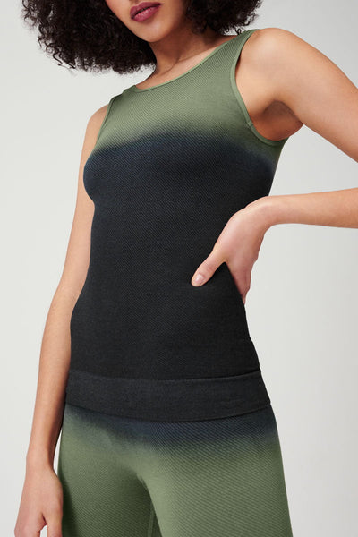 ITEM m6 Soft Ribbed Support Tank